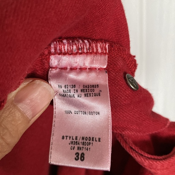 Vintage Guess Women’s button down red jeans! Straight/boots! High rise! Size 36 - Picture 11 of 17